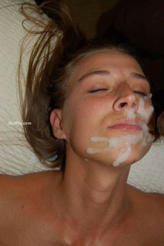 Girlfriend blowjob 